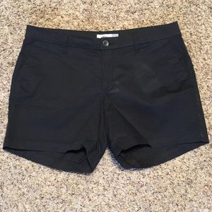 Black mid-rise shorts